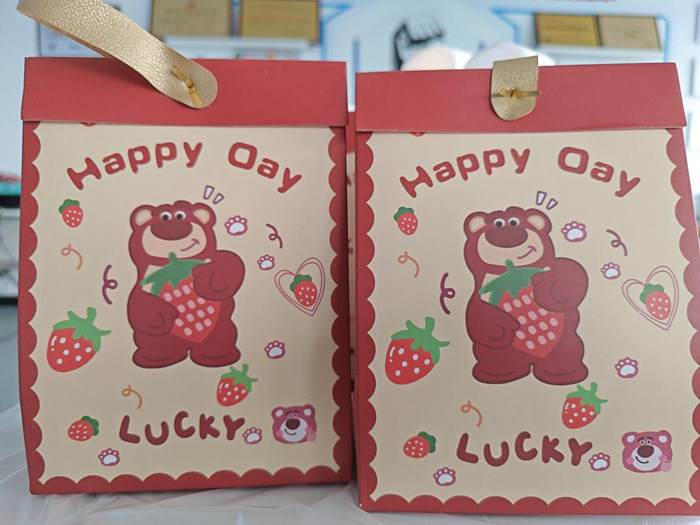 冬至有愛，圣誕有你，共慶生辰